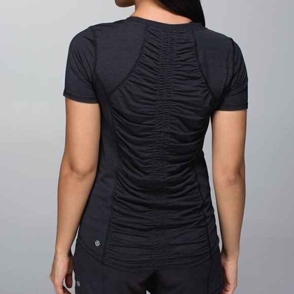 Lululemon Runner Up Short Sleeve - 6 Black - Picture 2 of 6